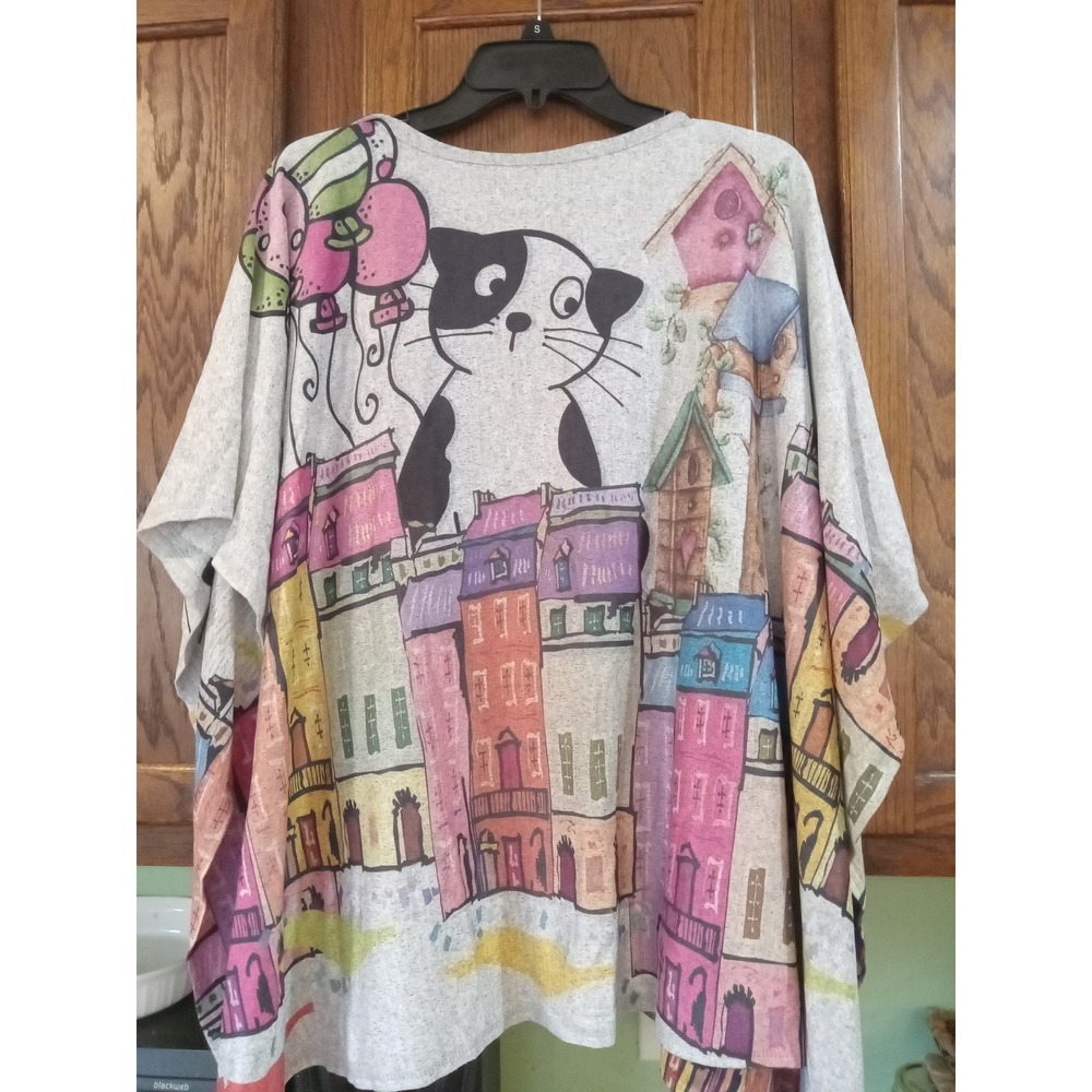 Et Lois Gray Cat Cityscape Graphic Open Front Poncho Wrap One Size USA Made